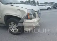 2009 GMC YUKON фото