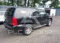 2009 GMC YUKON фото
