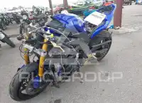 2009 Yamaha YZF-R1 фото