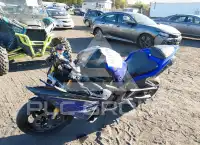 2009 Yamaha YZF-R1 photo