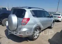 2009 Toyota RAV4 photo