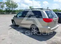 2009 Toyota SIENNA photo