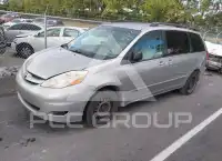 2009 Toyota SIENNA photo