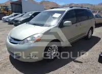 2009 Toyota SIENNA photo
