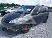 2009 Toyota SIENNA photo