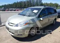 2009 Toyota SIENNA photo