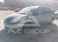2009 Toyota SIENNA photo