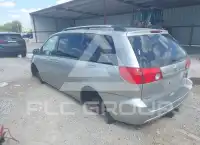 2009 Toyota SIENNA фото