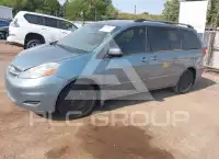 2009 Toyota SIENNA photo