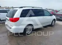 2009 Toyota SIENNA photo