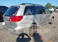 2009 Toyota SIENNA photo