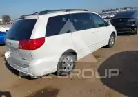 2009 Toyota SIENNA photo