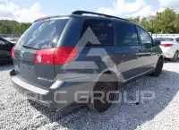 2009 Toyota SIENNA photo