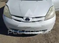 2009 Toyota SIENNA photo