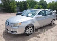 2009 Toyota AVALON фото