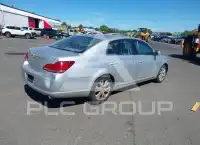 2009 Toyota AVALON photo