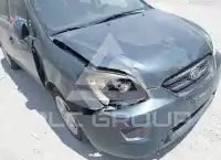 2009 KIA Rondo фото