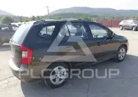 2009 KIA Rondo photo