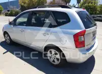 2009 KIA Rondo фото