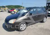 2009 KIA Rondo photo