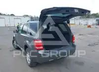 2009 Ford ESCAPE photo