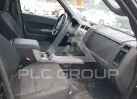 2009 Ford ESCAPE photo