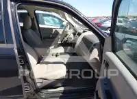2009 Ford ESCAPE photo