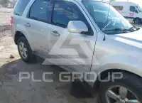 2009 Ford ESCAPE photo