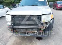 2009 Ford ESCAPE photo