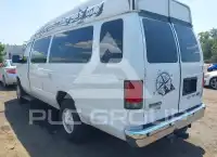 2009 Ford E-350 photo