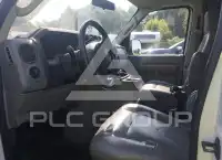 2009 Ford E-350 фото