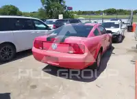 2009 Ford MUSTANG фото