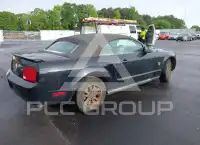 2009 Ford MUSTANG фото