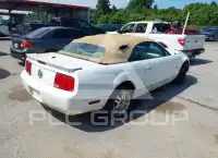 2009 Ford MUSTANG photo