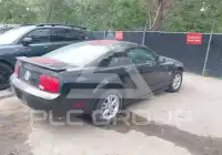 2009 Ford MUSTANG photo