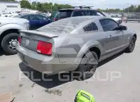 2009 Ford MUSTANG фото