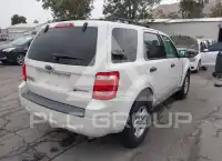2009 Ford ESCAPE photo