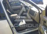 2009 Ford ESCAPE photo
