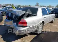 2009 Ford CROWN фото