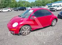 2009 Volkswagen BEETLE photo