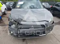 2010 Mitsubishi OUTLANDER фото