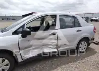 2010 Nissan VERSA фото