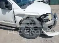 2010 Nissan TITAN фото