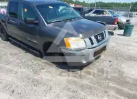 2010 Nissan TITAN photo