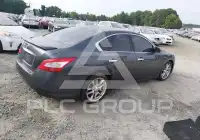 2010 Nissan MAXIMA photo