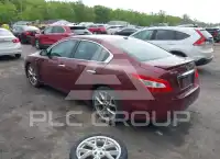 2010 Nissan MAXIMA photo