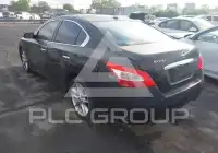 2010 Nissan MAXIMA photo