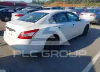 2010 Nissan MAXIMA фото