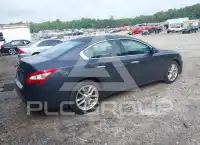 2010 Nissan MAXIMA фото
