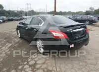 2010 Nissan MAXIMA photo